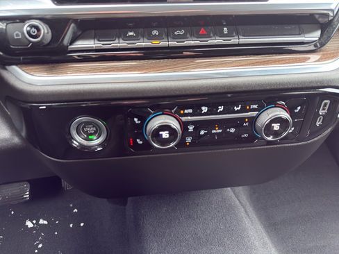 Used 2022 Chevrolet Silverado 1500 LT image 20