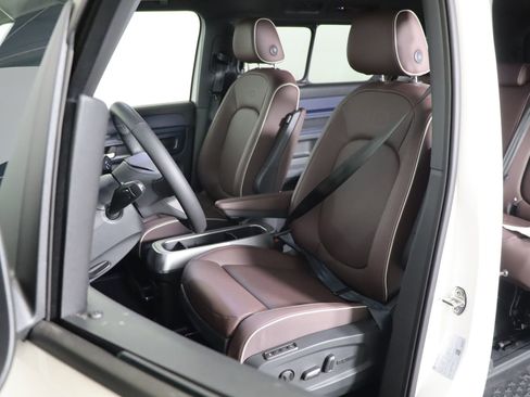 New 2025 Volkswagen ID. Buzz Pro S image 30