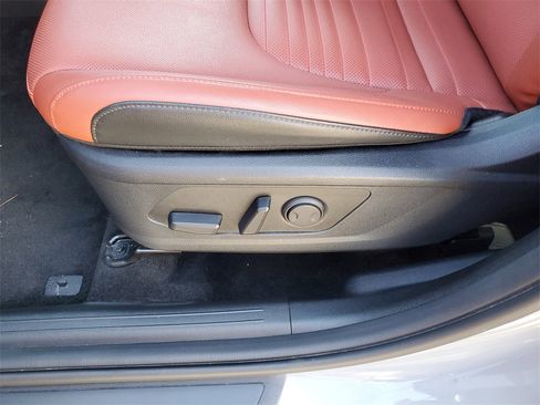 Used 2024 Kia Sportage SX image 17