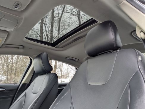 Used 2019 Ford Fusion Titanium image 13