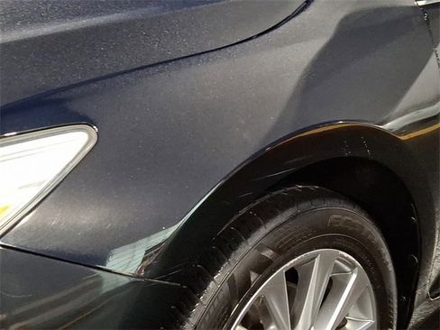 Used 2016 Toyota Camry XLE image 10