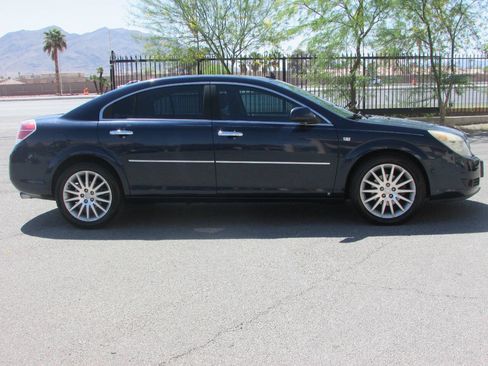 Used 2008 Saturn Aura XR w/ Premium Trim Package FWD image 3