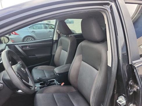Used 2019 Toyota Corolla LE FWD image 12