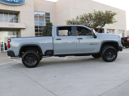 Used 2025 Chevrolet Silverado 2500 ZR2 w/ ZR2 Bison Edition AWD/4WD image 7