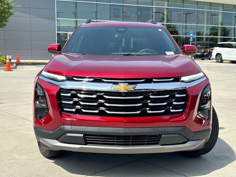 Used 2026 Chevrolet Equinox LT w/ Convenience Package II FWD image 4