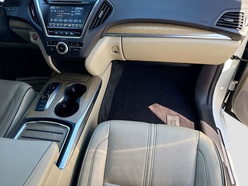 Used 2019 Acura MDX SH-AWD w/ Advance Package image 18