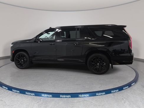 Used 2022 Cadillac Escalade ESV Sport w/ Touring Package AWD/4WD image 9