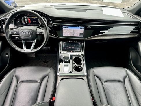 Used 2021 Audi Q8 Prestige image 18