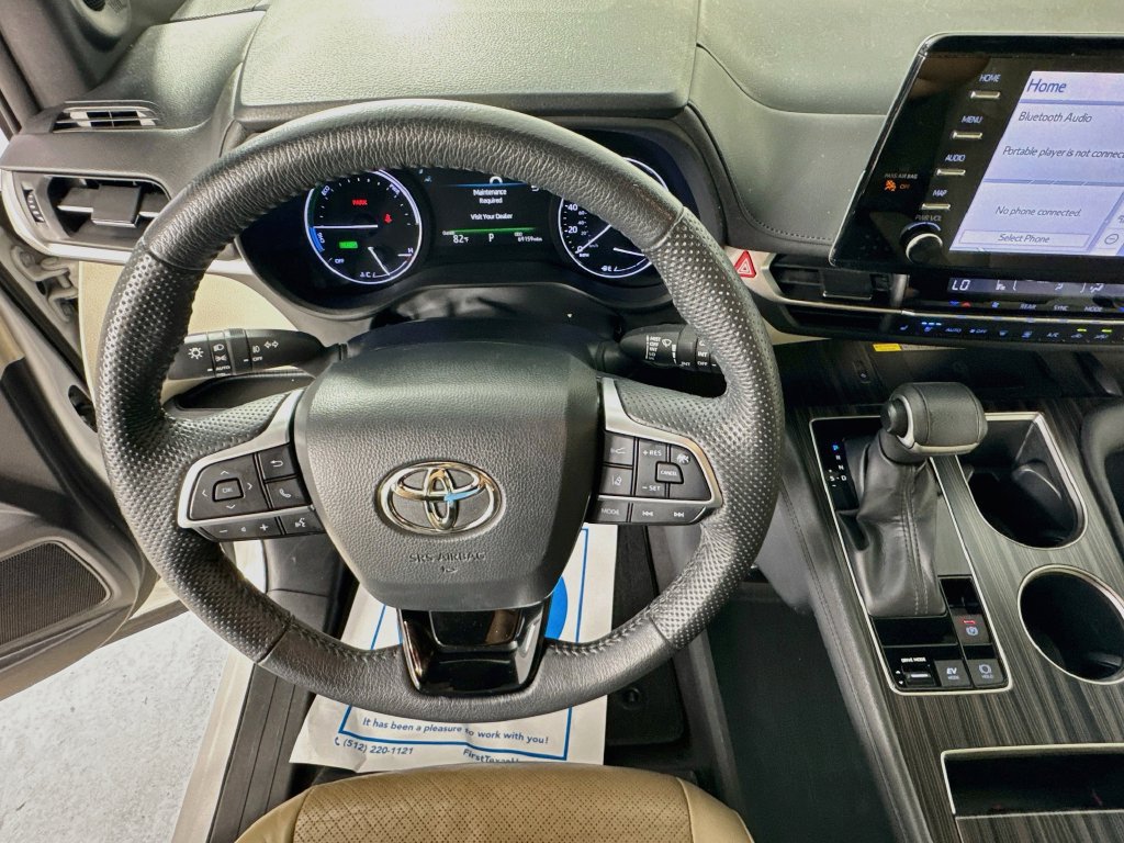 Used 2022 Toyota Sienna Limited FWD image 12