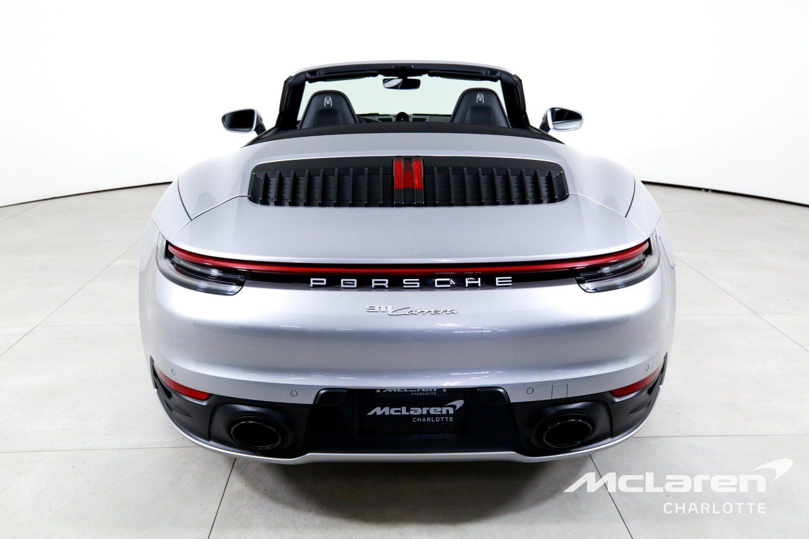 Used 2023 Porsche 911 Carrera RWD image 8