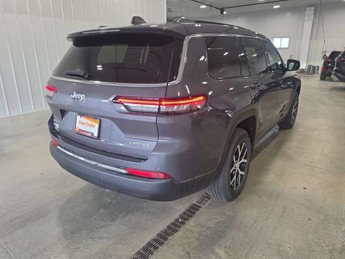 Used 2025 Jeep Grand Cherokee L Limited w/ Trailer Tow Package AWD/4WD image 8