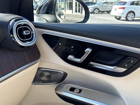 New 2026 Mercedes-Benz GLC 300 image 32