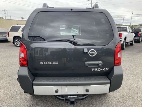 Used 2015 Nissan Xterra PRO-4X w/ Pro-4x Leather Package image 3