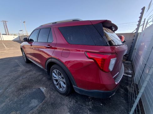 Used 2021 Ford Explorer Limited w/ Equipment Group 301A RWD image 18
