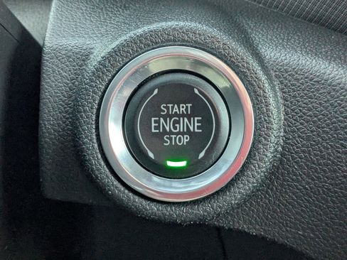 Used 2021 Chevrolet TrailBlazer RS w/ Technology Package image 22