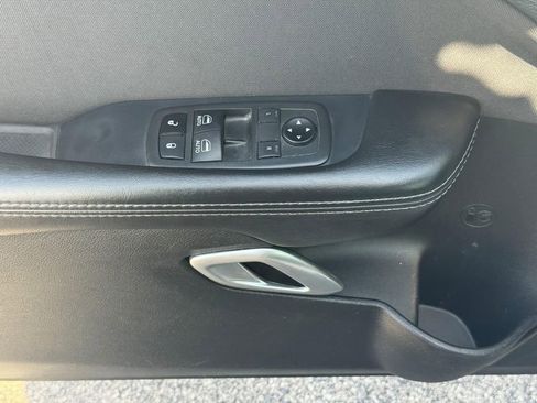 Used 2019 Dodge Challenger SXT image 12