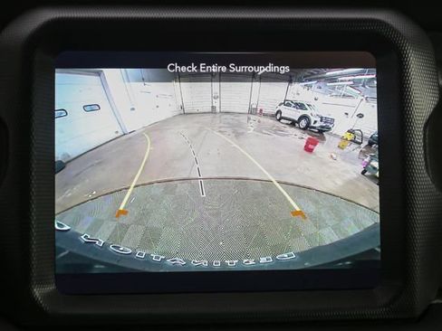 Used 2023 Jeep Wrangler Unlimited w/ Sun & Screen Package AWD/4WD image 27