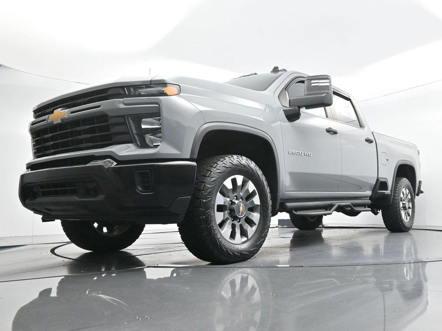 Used 2024 Chevrolet Silverado 2500 Custom w/ Custom Convenience Package AWD/4WD image 45