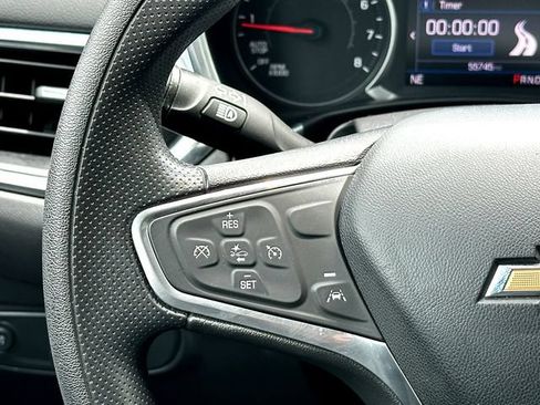 Used 2022 Chevrolet Equinox LT FWD image 22