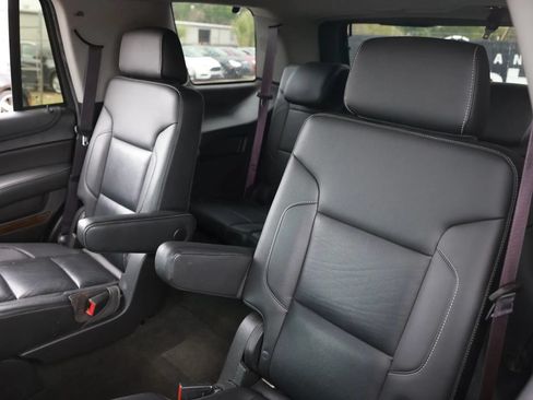 Used 2017 Chevrolet Tahoe LT w/ Luxury Package RWD image 14