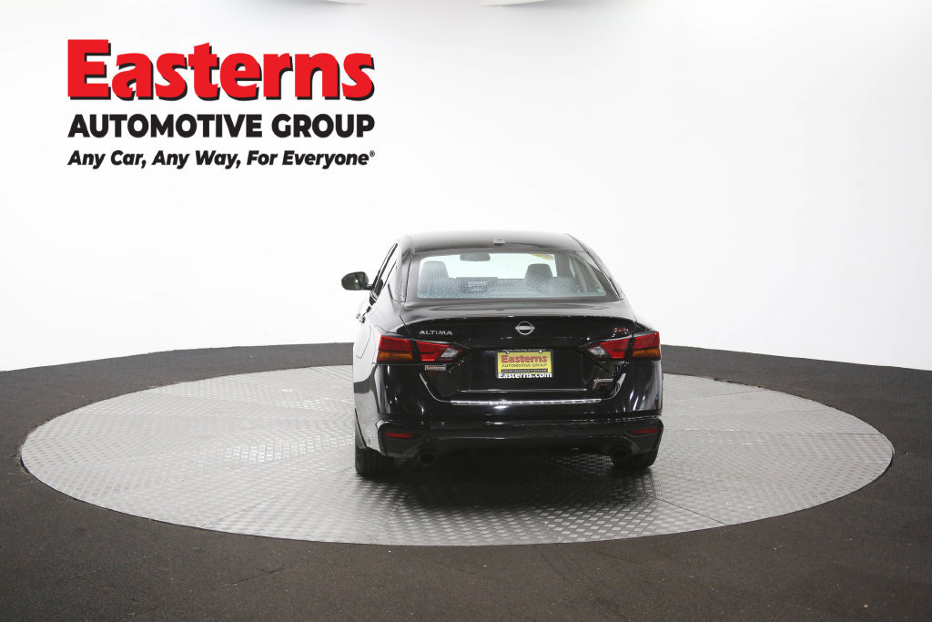 Used 2023 Nissan Altima 2.0 SR FWD image 40