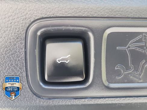 Used 2022 Lincoln Navigator L Reserve AWD/4WD image 6