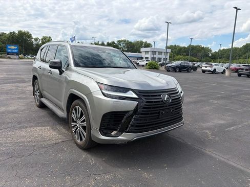 Used 2025 Lexus LX 700h Luxury w/ Appearance Package AWD/4WD image 7