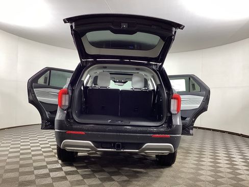 New 2026 Ford Explorer Platinum w/ LUX Leather Package image 10