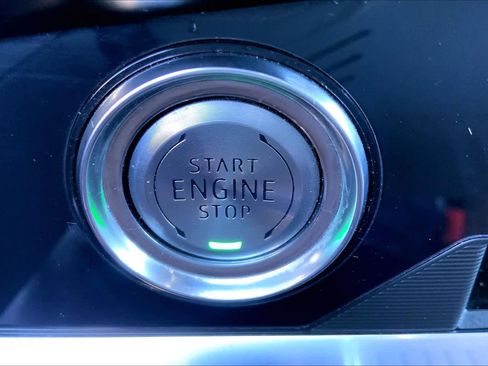 Used 2020 Chevrolet Corvette Stingray Coupe w/ 1LT image 29