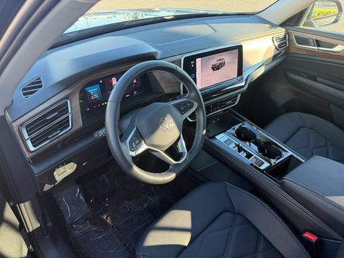 Certified 2026 Volkswagen Atlas SE w/ Panoramic Sunroof Package AWD/4WD image 12