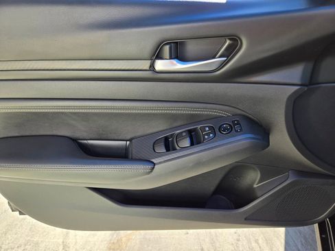 Used 2020 Nissan Altima 2.5 S FWD image 21