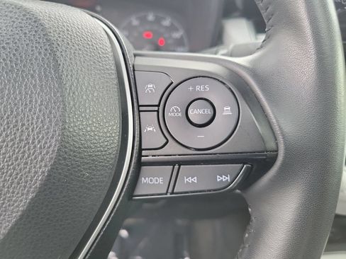 Used 2024 Toyota Corolla SE w/ SE Package FWD image 33