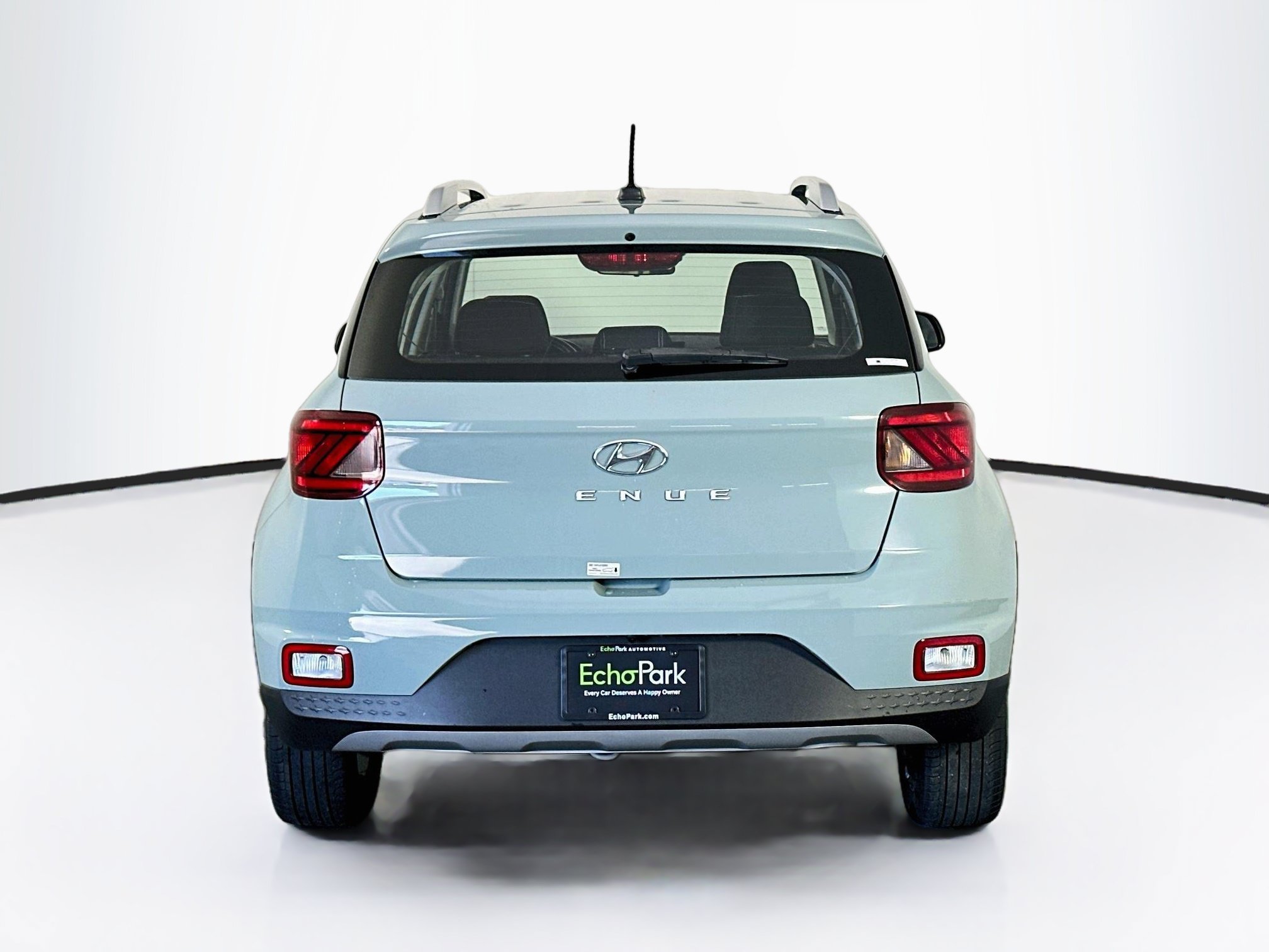 Used 2025 Hyundai Venue SEL FWD image 7