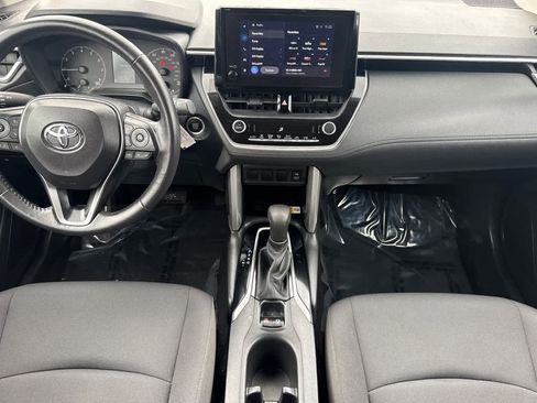 Certified 2023 Toyota Corolla Cross LE AWD/4WD image 3