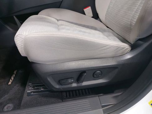 Certified 2023 Nissan Rogue SV AWD/4WD image 28