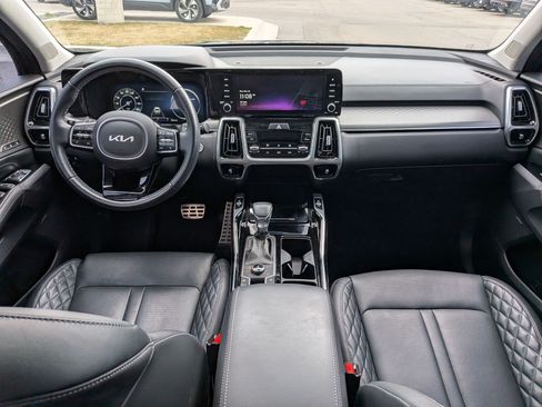 Used 2023 Kia Sorento SX AWD/4WD image 25