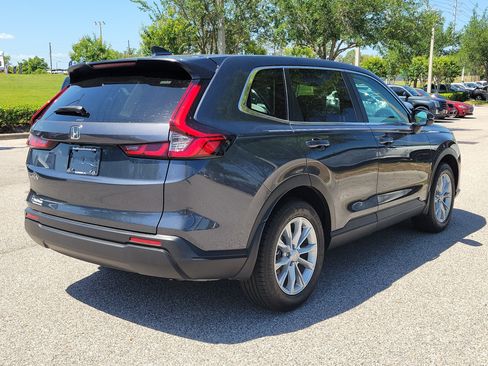 Used 2025 Honda CR-V EX image 8