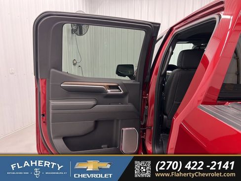 Used 2024 Chevrolet Silverado 1500 High Country w/ Technology Package image 10