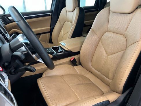Used 2015 Porsche Cayenne Diesel AWD/4WD image 10