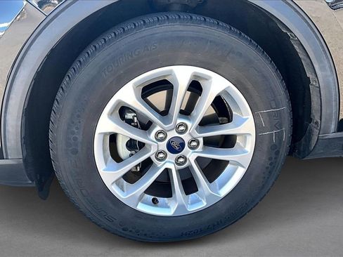 Used 2020 Ford Escape SE image 8