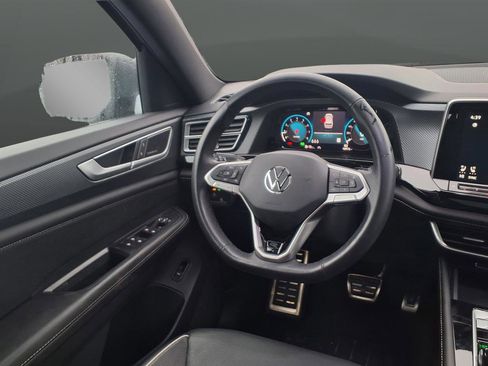 Used 2024 Volkswagen Atlas Cross Sport SEL Premium R-Line image 26