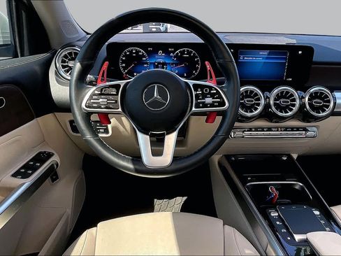Used 2023 Mercedes-Benz GLB 250 image 5