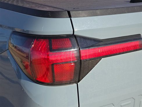 Used 2022 Hyundai Santa Cruz SEL Premium image 34