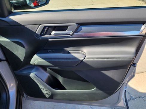 New 2026 GMC Terrain Elevation w/ Elevation Premium Package FWD image 37