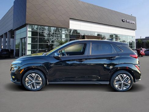 Certified 2023 Hyundai Kona SE image 3