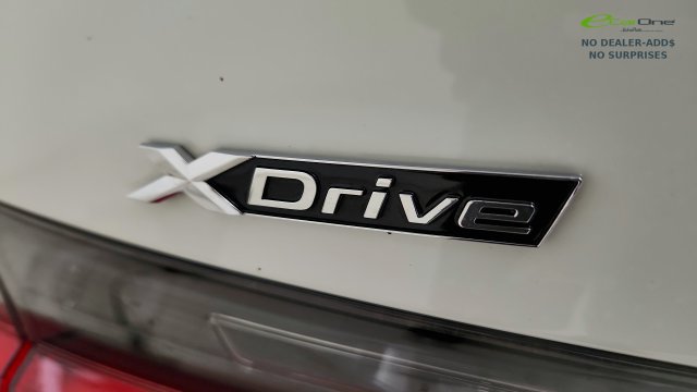 Used 2025 BMW 330i xDrive Sedan AWD/4WD image 33