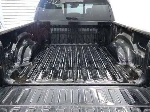 Used 2022 RAM 1500 Laramie AWD/4WD image 22