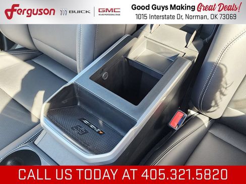 New 2027 GMC Terrain Elevation w/ Elevation Premium Package FWD image 33