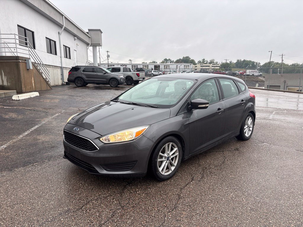 Used 2016 Ford Focus SE FWD image 3