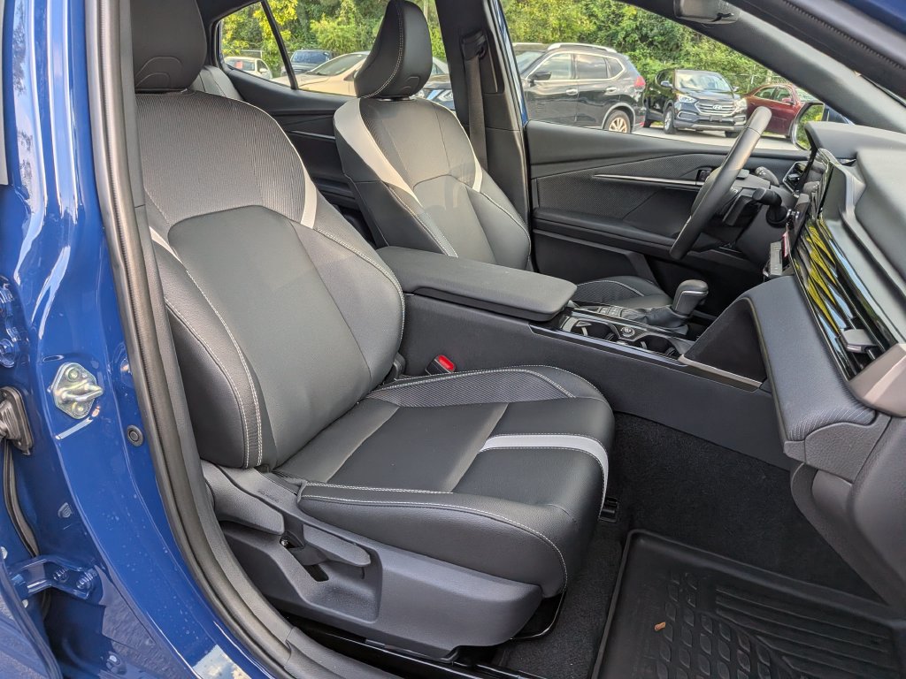 Used 2026 Toyota Camry SE FWD image 30